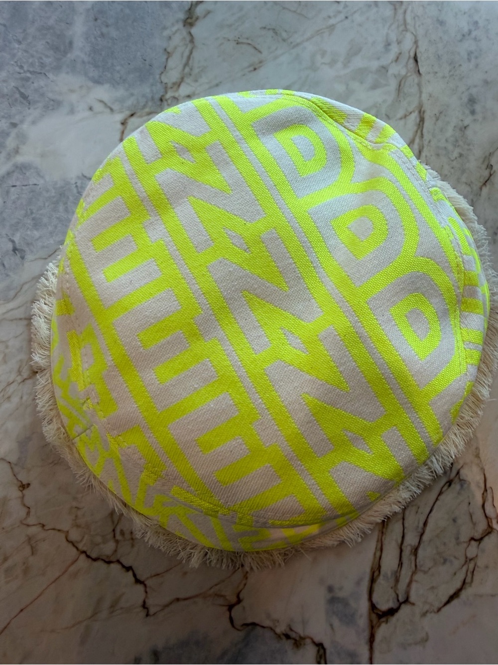 Fendi Neon Yellow Logo Fringe-Trim Bucket Hat - Picture 4 of 12